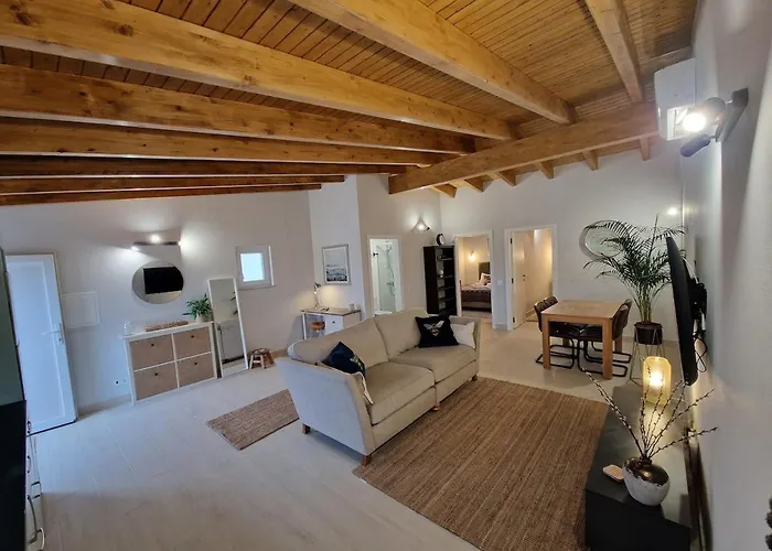 Casa Limão - Rustic Algarvian With Charm * Barreiros (Amares)